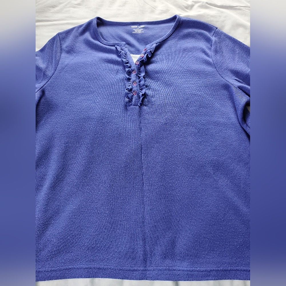 Fashion Classics Ladies Pullover Blouse. Size 1X. Short Sleeves.